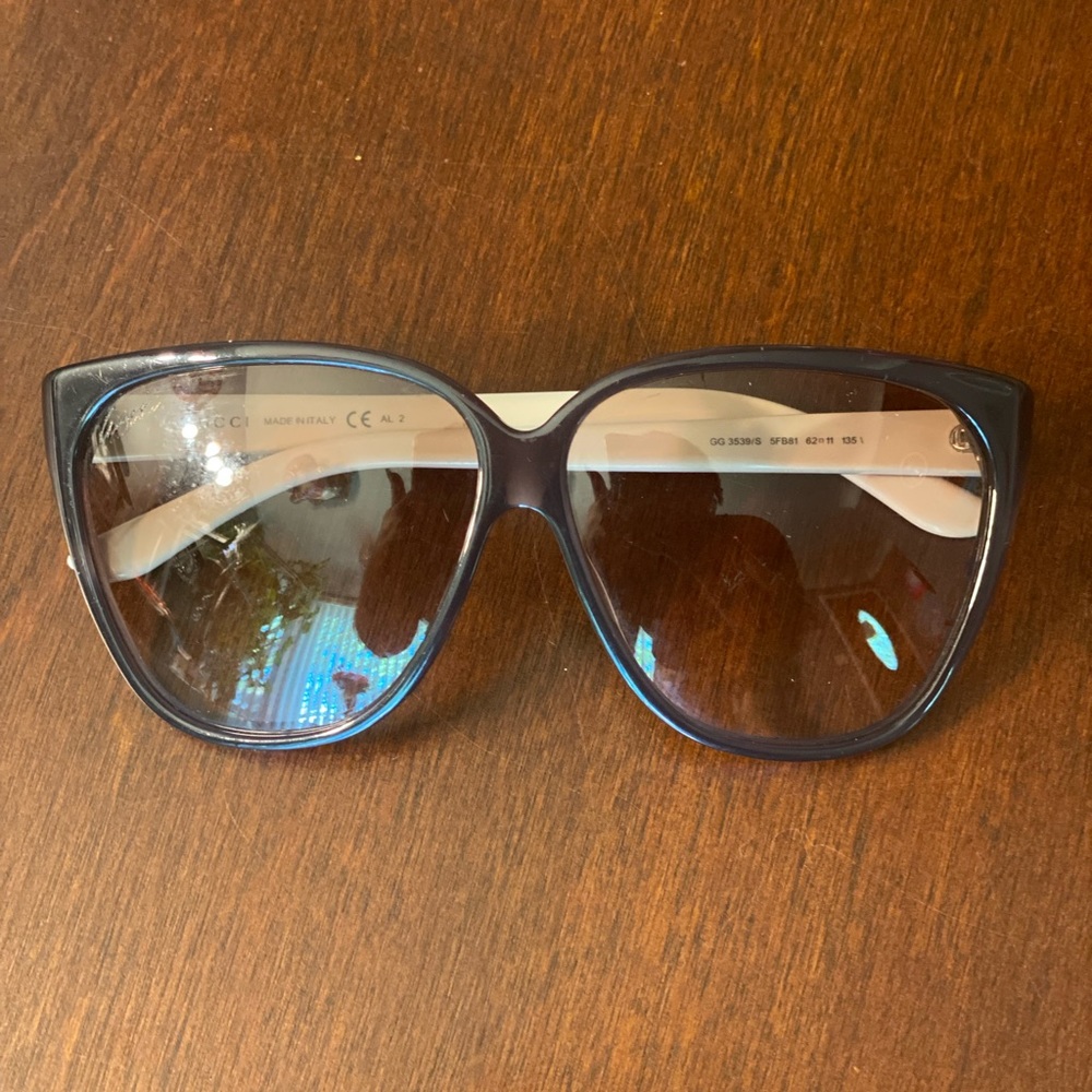 Gucci sunglasses